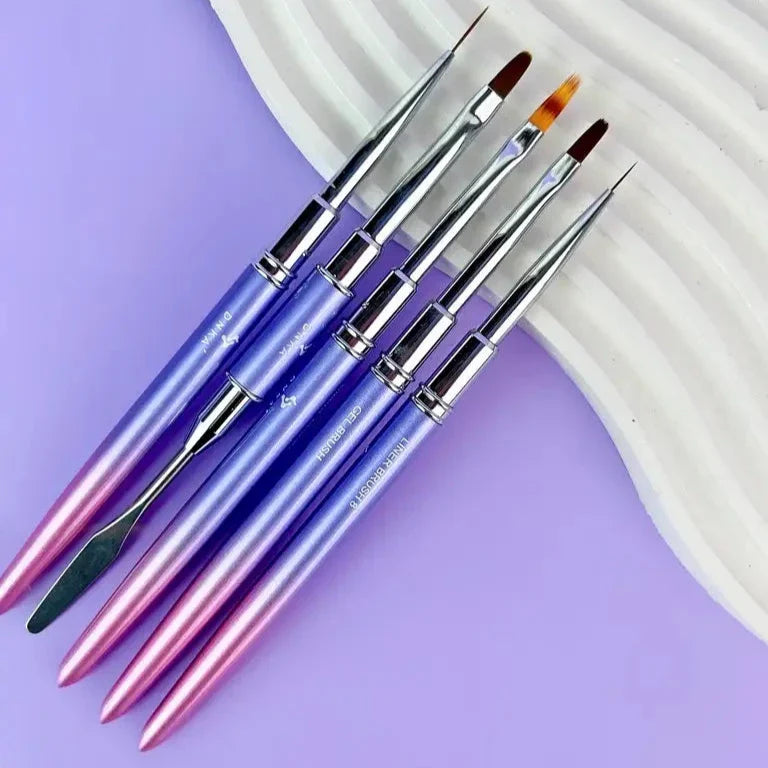 DNKa™ LINER BRUSH #0002, 11mm