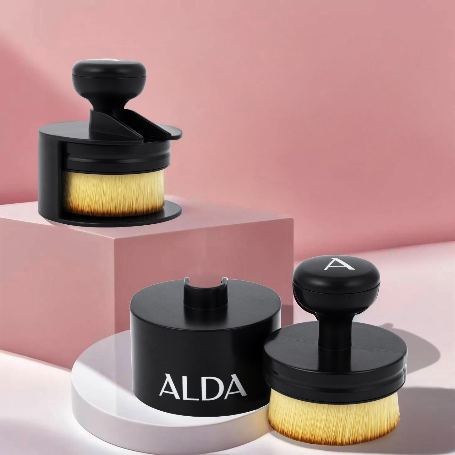 Alda Nail Dust Brush