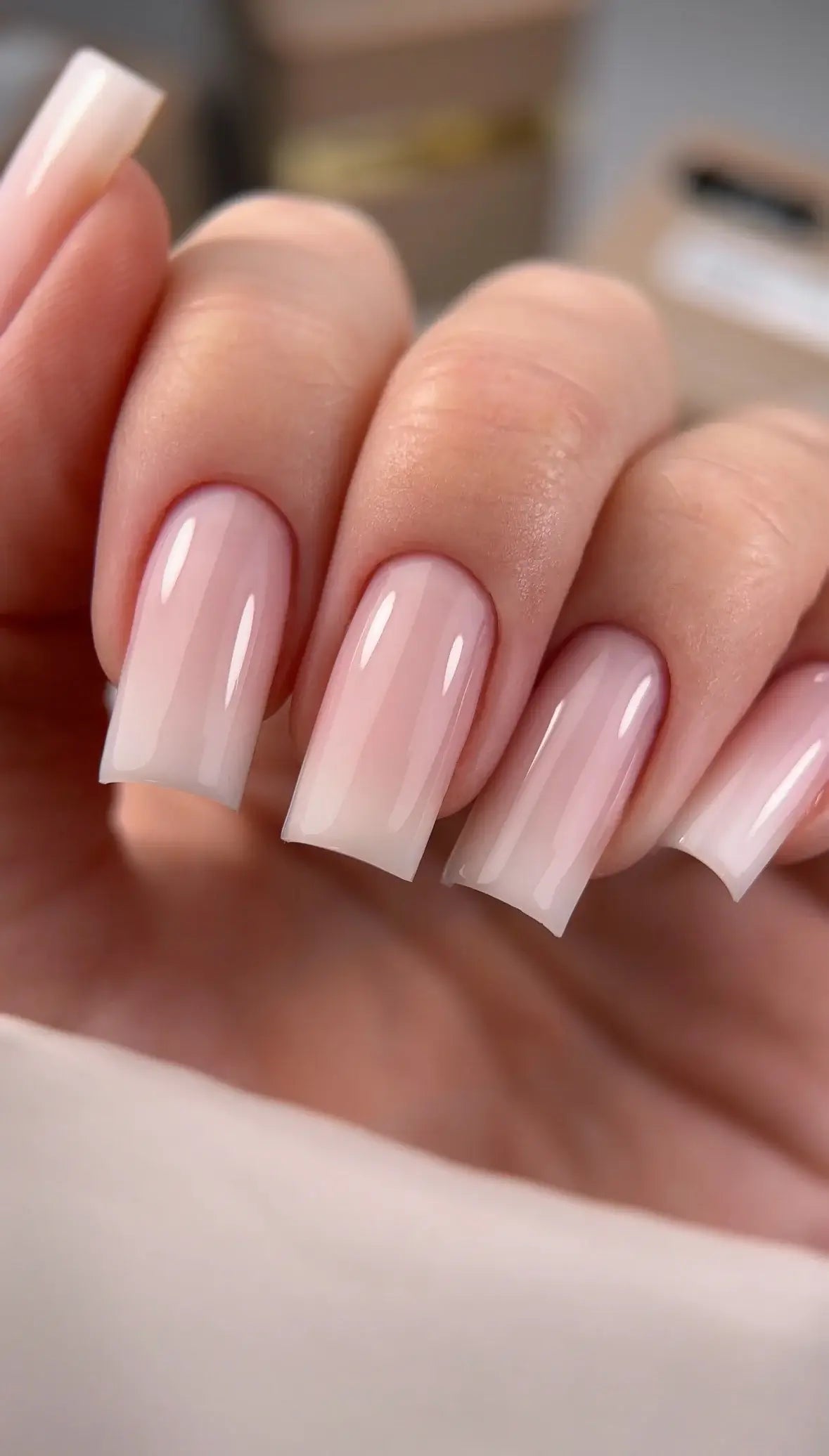 HEYLOVE Frame Gel - Blush