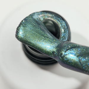 Adore Professional Satin Cat Eye Gel Polish - Gold Blue