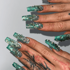 Adore Professional x Cultura Manicura Aura Cat Eye Gel Polish- Siren